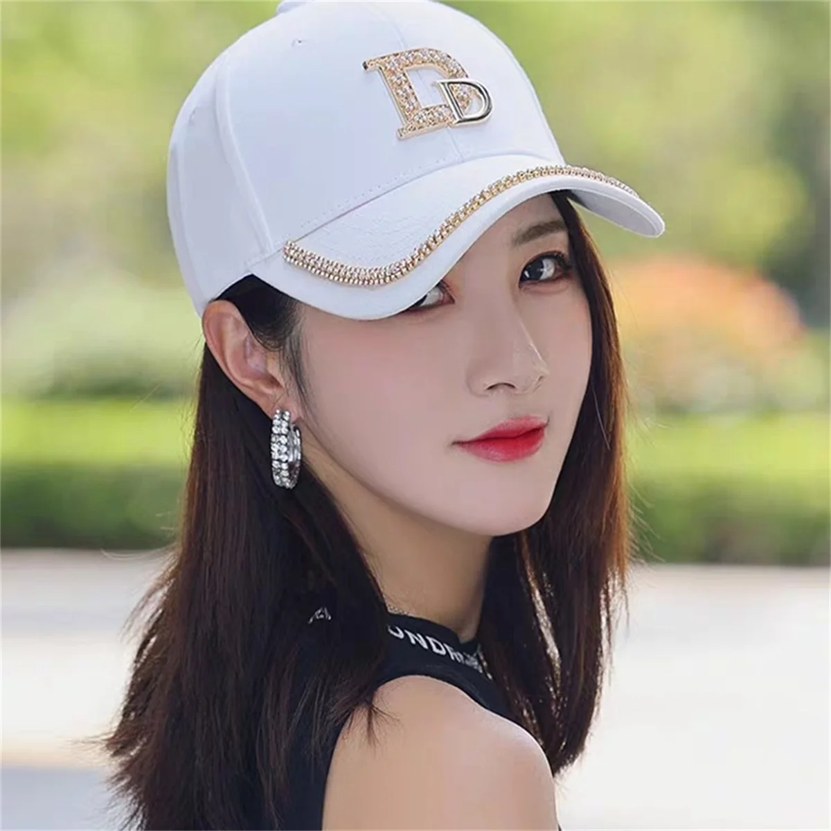 2023 אופנה נשים יהלום D מכתב כובע בייסבול קוריאני גרסה מזדמנים גברת כובעי Snapback הקיץ הגנה מהשמש כובע ספורט כובעים . ' - ' . 2