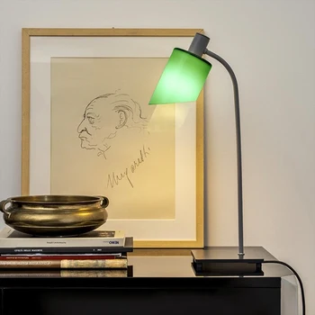 איטלקי סלון, חדר שינה שולחן העבודה מנורת קריאה מודרנית פשוטה זכוכית צבעונית מנורת שולחן