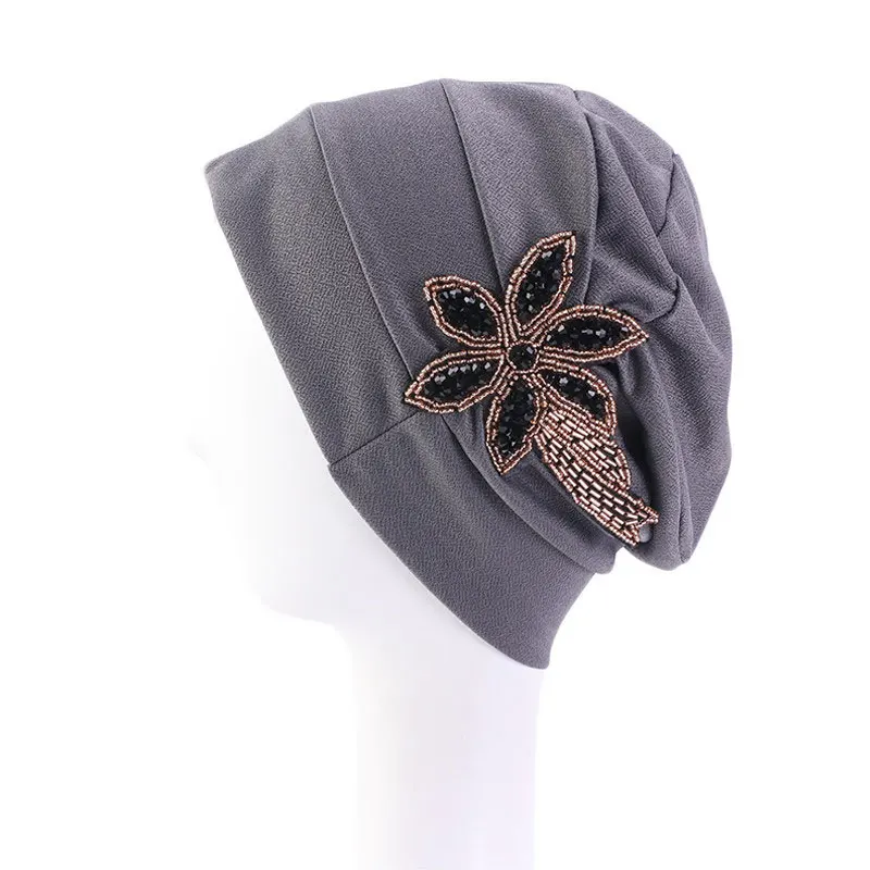 נשים 1PC מעוות מוסלמיות ראש לעטוף מוצק צבע פנימי אלגנטי כובע מצחייה טורבן כימותרפיה כובע עם חרוזים פרח הכובעים . ' - ' . 4