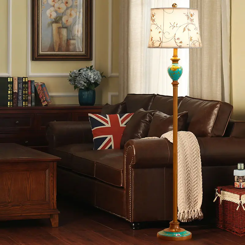 רטרו אמריקאי מנורת רצפה שולחן קפה סלון, חדר השינה האירופית אנכי המדף ליד המיטה מנורות העומד על הסלון . ' - ' . 1
