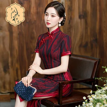 2022 האביב, הקיץ החדש של הנשים שמלה שיפור סלים לעמוד צווארון פשוטה ואלגנטית אדום קצר עם שרוולים cheongsam אירועים שמלה