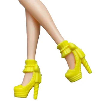 6 זוגות/הרבה צהוב גבוה העקב נעלי בובה ברבי נעלי ספורט נעלי סנדלי נסיכת הרגל ללבוש מגפי ברבי אביזר ילדים צעצוע