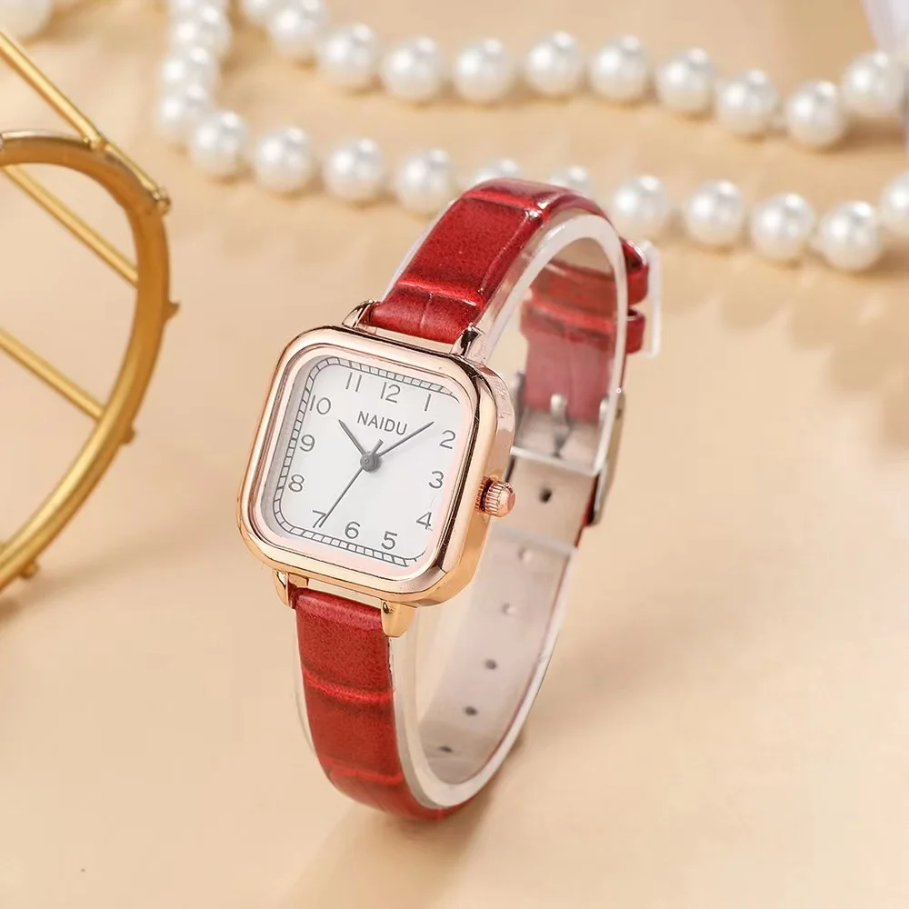 נשים האופנה שעונים צבעוניים רצועת עור כיכר חיוג קלאסי בסגנון רטרו נשים האנלוגי קוורץ שעון יד עם צמידים מתנה . ' - ' . 3